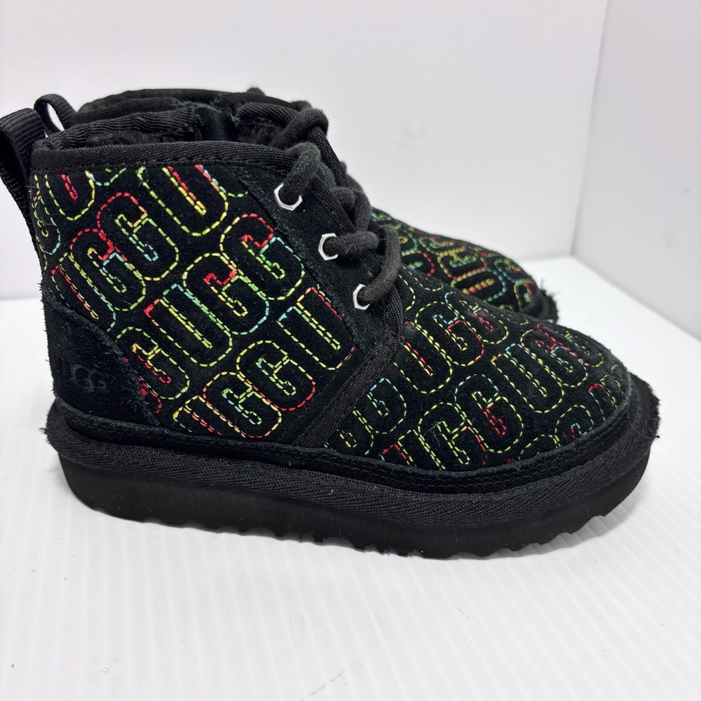UGG NEUMEL II‎ GRAPHIC STITCH BLACK SUEDE BOOTS SIZE 10 TODDLER